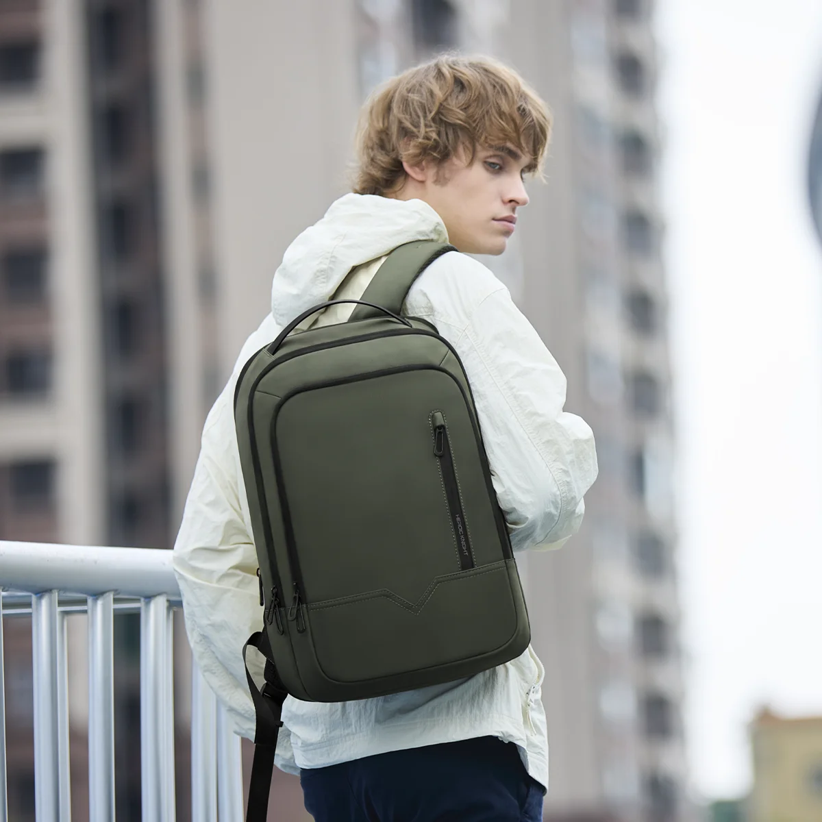 HK Expandable Business Backpac - Laptop Backpack 15.6 评论和价格